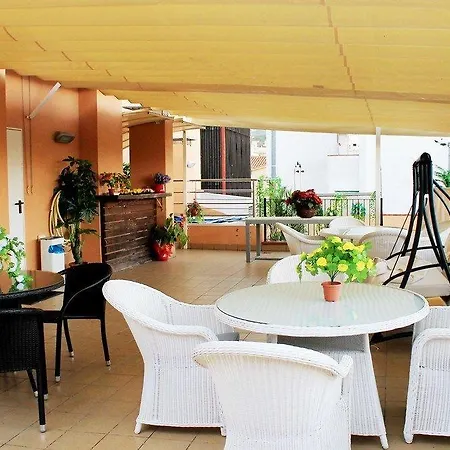 Royal 2* يوريت دي مار