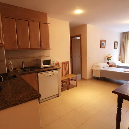 Royal Apartmanhotel 2*