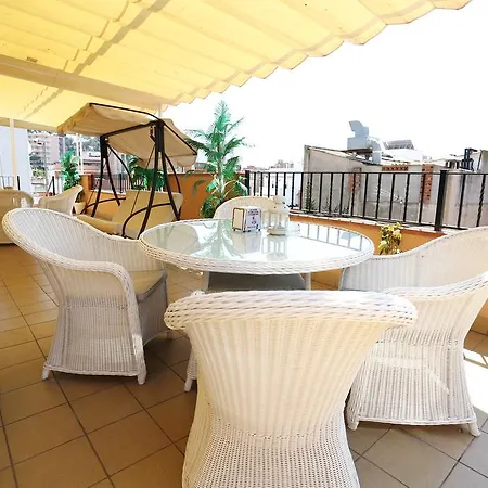 Royal Apartmanhotel 2*