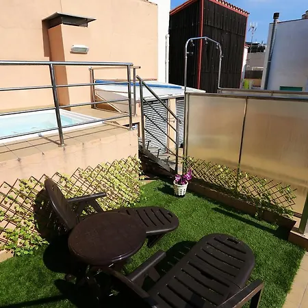 Royal Apartmanhotel 2*